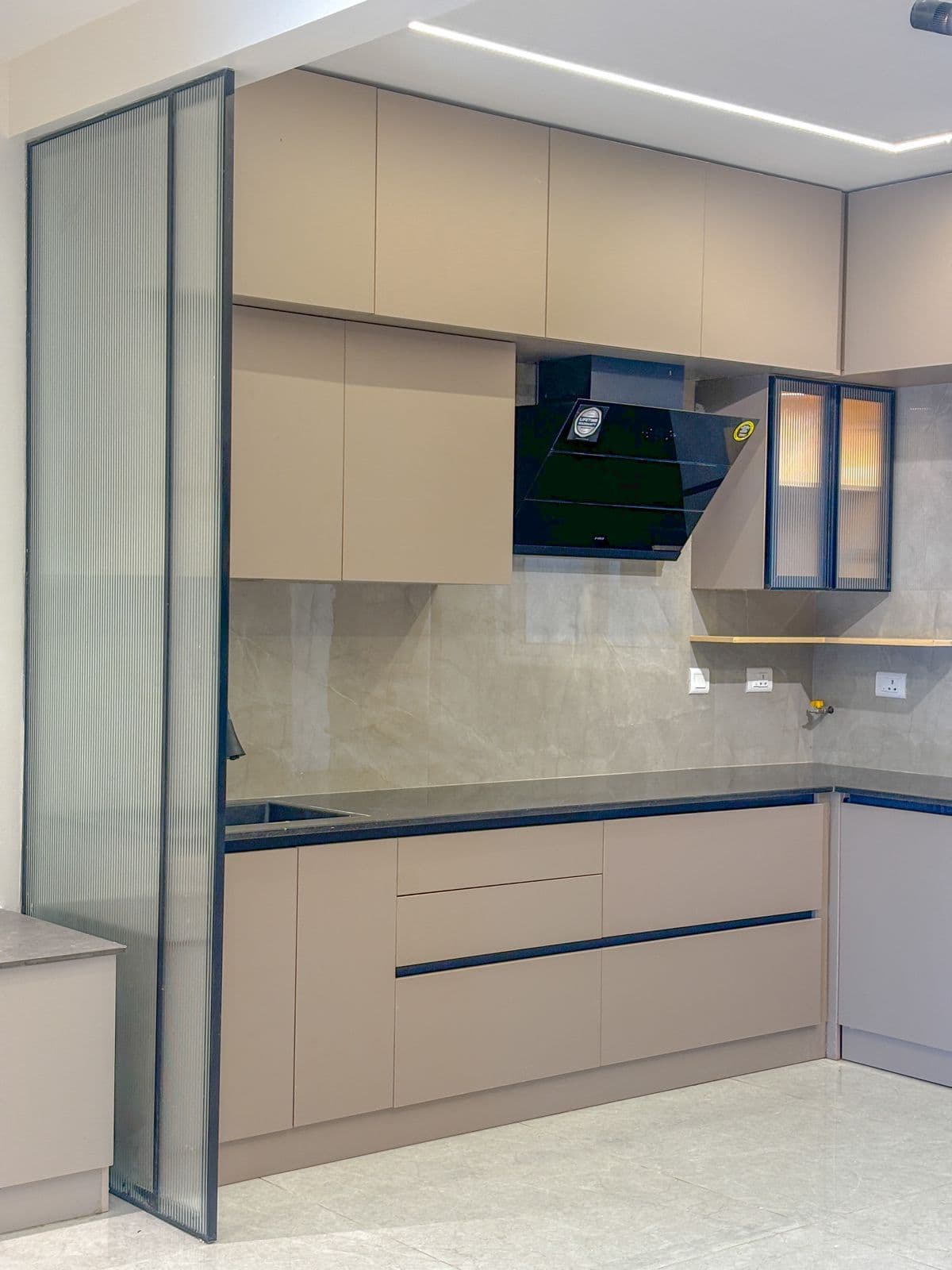 Contemporary Modular Kitchen